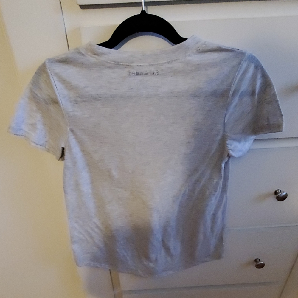 Flower pocket Tee. - Picture 4 of 4